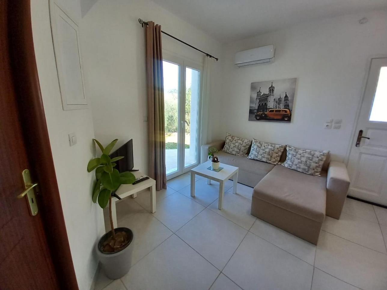 ארגוסטולי 4T Apartments מראה חיצוני תמונה