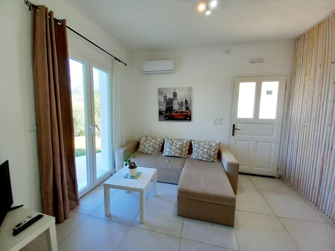 ארגוסטולי 4T Apartments מראה חיצוני תמונה