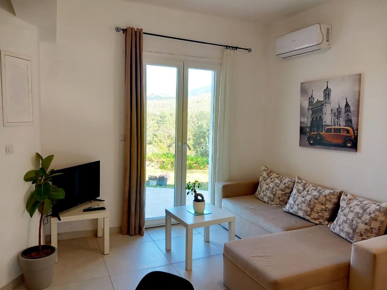 ארגוסטולי 4T Apartments מראה חיצוני תמונה