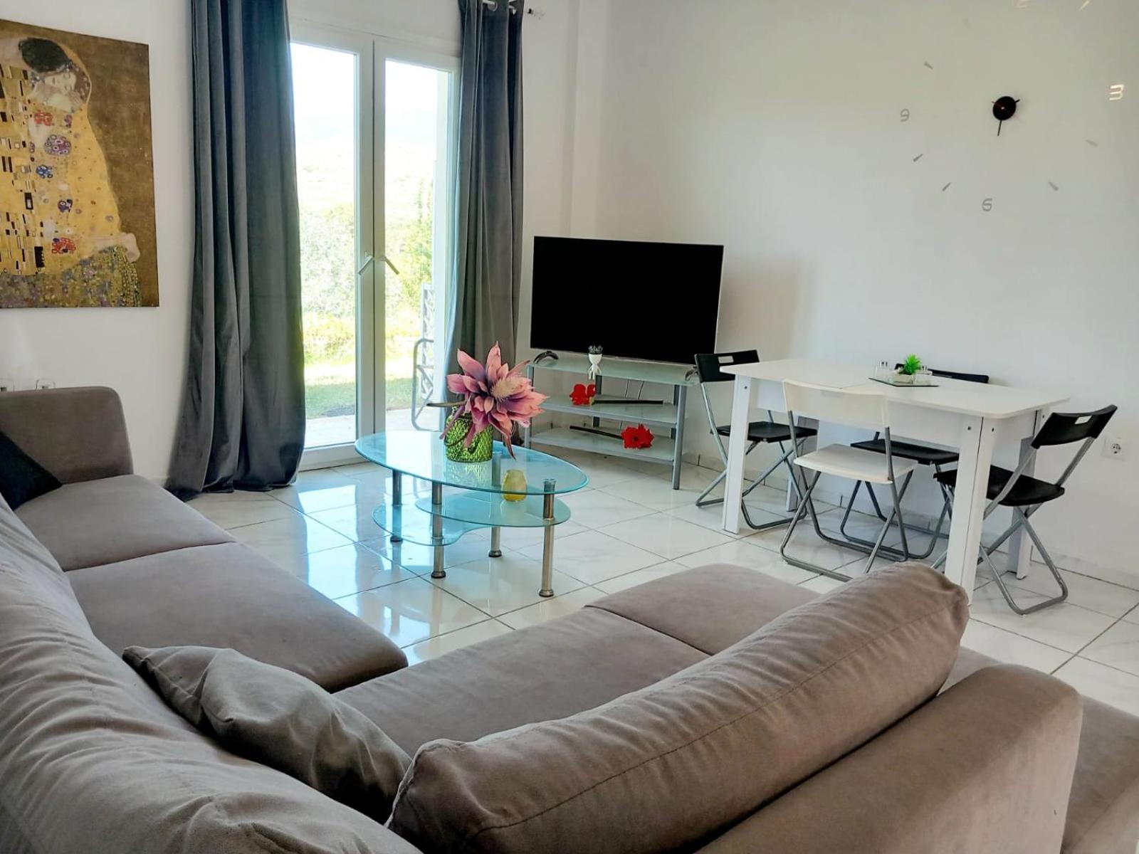 ארגוסטולי 4T Apartments מראה חיצוני תמונה